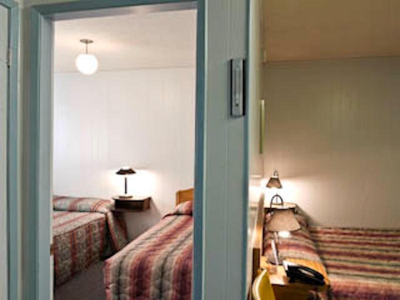 Evening Star Motel Greenwood Exteriör bild